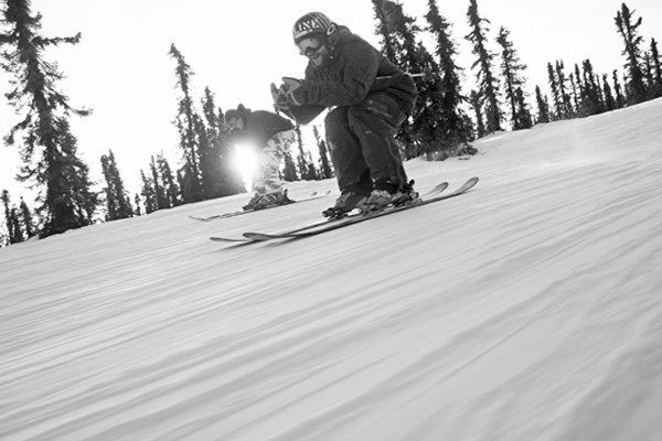 Nick and Nils gather speed for the traverse at Mt. Aurora Skidland. 